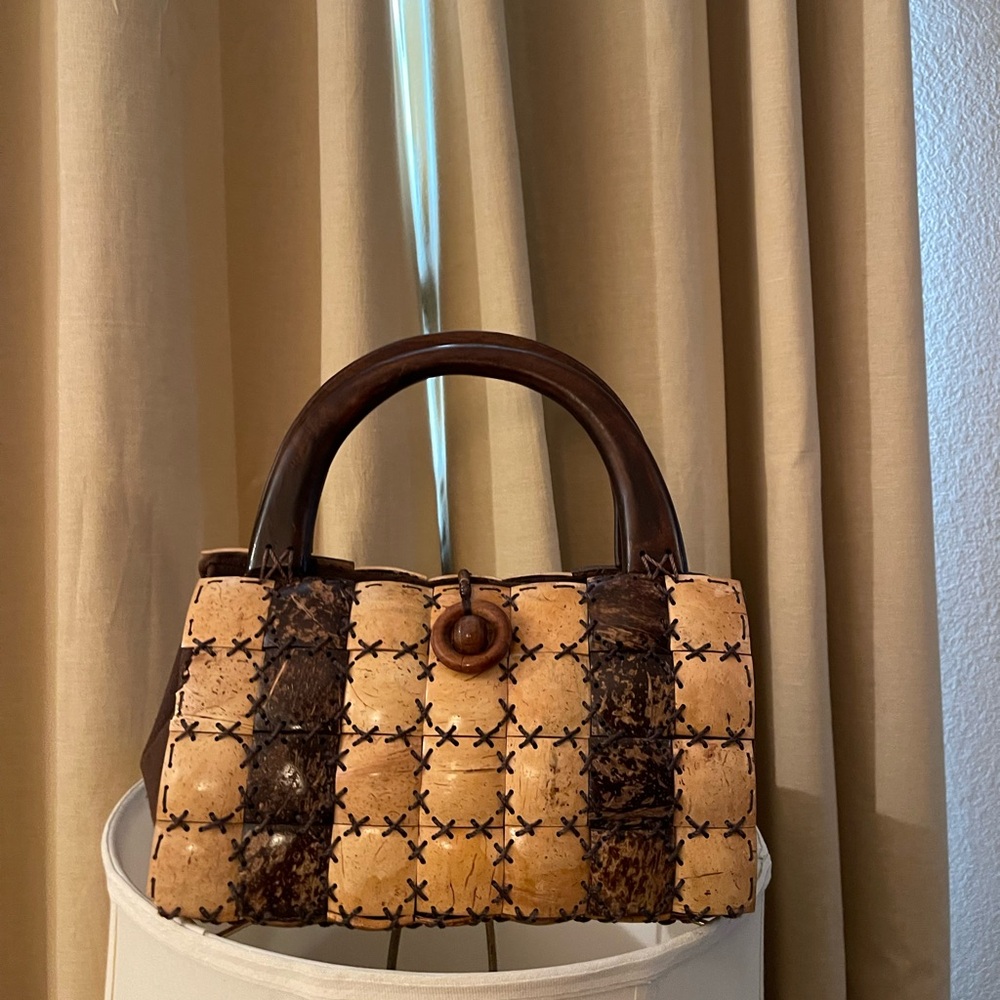 Vintage Tan and Brown Handbag - Picture 4 of 16